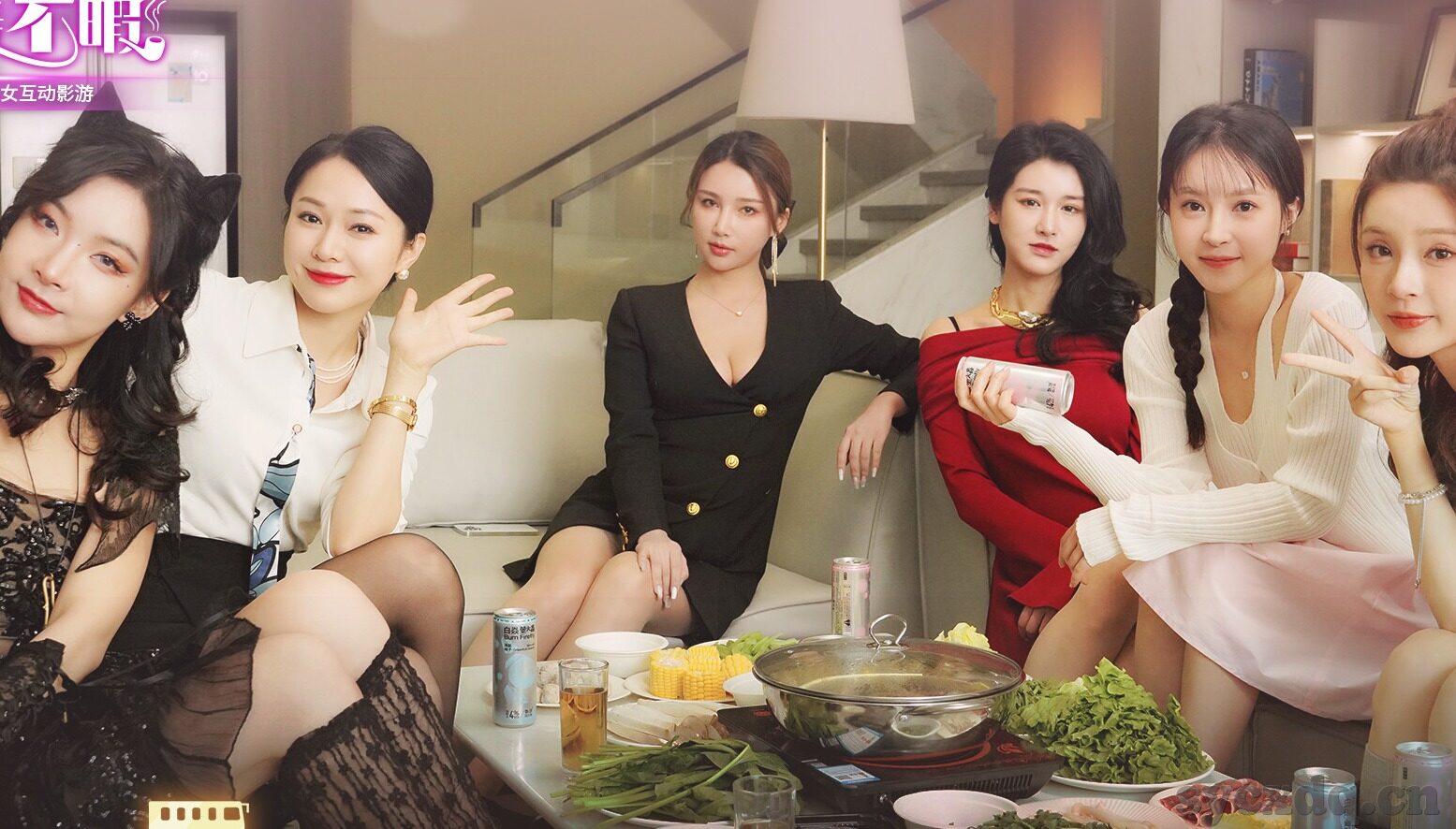 久久精品熟女亚洲av麻豆动图-探索熟女魅力，久久精品熟女亚洲av麻豆动图背后的隐形风景